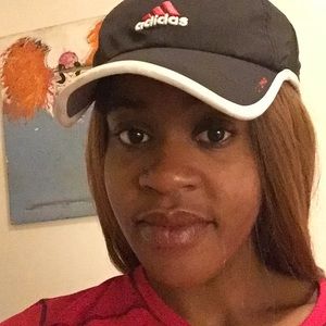 Meet your Posher, Eyomi